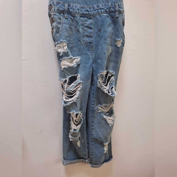Ripped Overalls - Picture 7 of 7